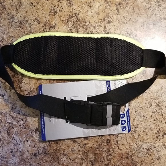 RBX Running & Walking Waist Pack - Picture 5 of 5